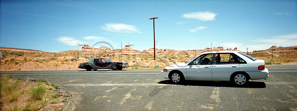 이동 사람없음 JPG 포토 해외이미지 고속도로 교통수단 교통시설 금속 도로 루트 모델 모션 바퀴 속도 여행 운전 자동 자동차 하늘 해외202004 해외포토