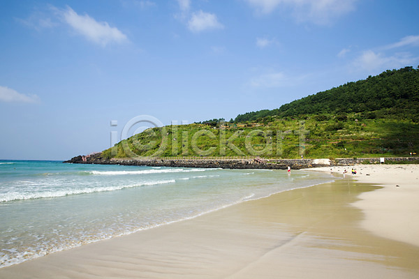 여러명 JPG 포토 구름(자연) 물결 섬 야외 제주도 주간 풍경(경치) 하늘 한국 해변