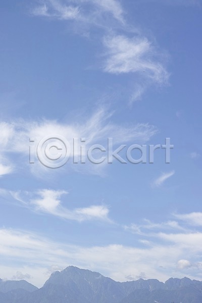 사람없음 JPG 포토 구름(자연) 맑음 산 산등성이 야외 자연 주간 풍경(경치) 하늘