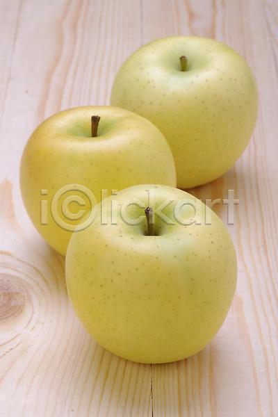 사람없음 JPG 근접촬영 포토 과일 사과(과일) 세개 음식 청사과