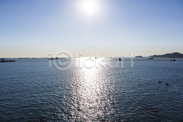 사람없음 JPG 포토 바다 배(교통) 부산 섬 야외 영도 주간 태양 풍경(경치) 하늘 한국