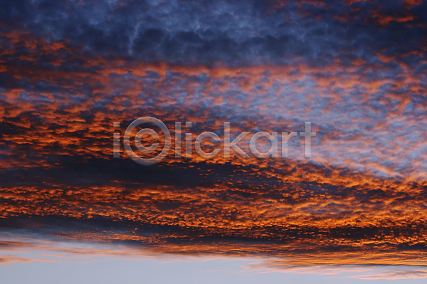 사람없음 JPG 포토 해외이미지 구름(자연) 빨간색 새벽 오로라 자연 추상 하늘 해외202004