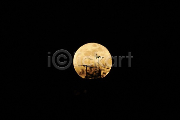 사람없음 JPG 실루엣 포토 달 밤하늘 보름달 안테나 야간 야경 야외 어둠 우주 자연 풍경(경치) 하늘