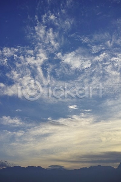 사람없음 JPG 실루엣 포토 구름(자연) 노을 산 산등성이 야외 일몰 자연 주간 풍경(경치) 하늘