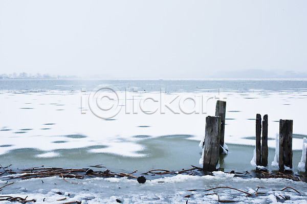 사람없음 JPG 포토 겨울 계절 나무 눈(날씨) 야외 얼음 울타리 자연 주간 풍경(경치) 호수