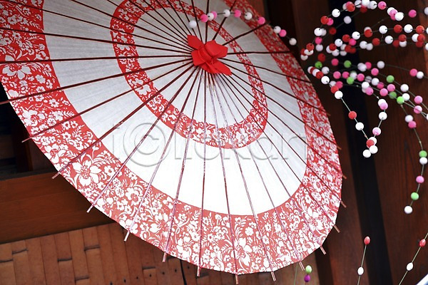 사람없음 JPG 포토 오브젝트 우산 일본 일본문화 일본전통 장식 전통 전통소품 풍경(경치) 해외풍경