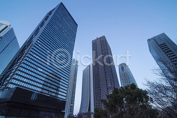 사람없음 JPG 로우앵글 포토 건축물 고층빌딩 도시 도시풍경 도쿄 빌딩 신주쿠 야외 일본 주간 풍경(경치) 하늘 해외풍경 현대건축