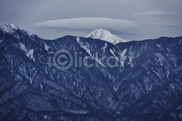사람없음 JPG 포토 겨울 겨울풍경 계절 구름(자연) 눈(날씨) 산 산등성이 야외 일본 자연 주간 풍경(경치) 하늘 해외풍경