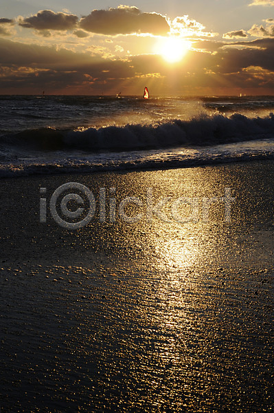 사람없음 JPG 포토 구름(자연) 바다 야외 일몰 일출 자연 태양 파도 풍경(경치) 하늘 햇빛