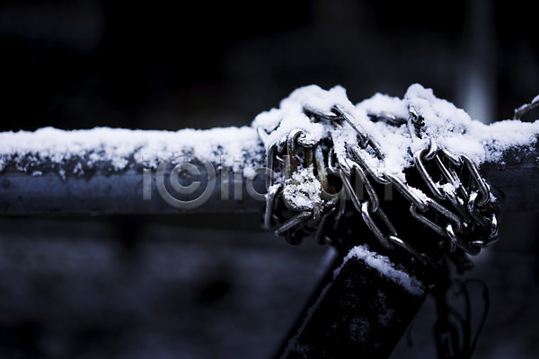 사람없음 JPG 아웃포커스 포토 감싸기 겨울 계절 눈(날씨) 봉 쇠사슬 쌓기 야외