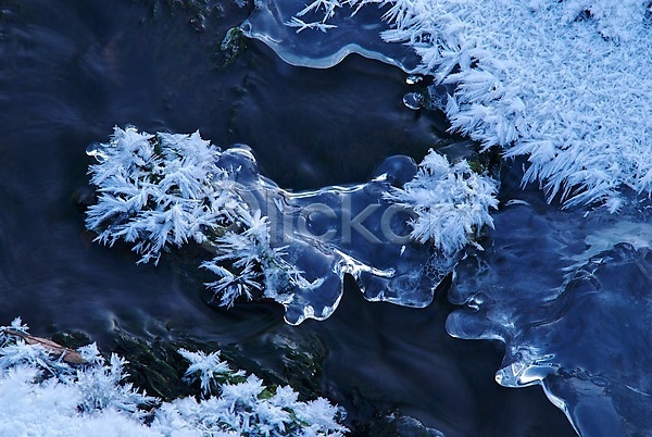 추위 흐름 사람없음 JPG 포토 해외이미지 개울 겨울 고드름 꽃 물 얼음 폭포 해외202004