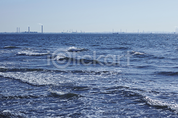 사람없음 JPG 포토 굴뚝 물결 바다 야외 연기 자연 주간 파도 풍경(경치) 하늘 항구