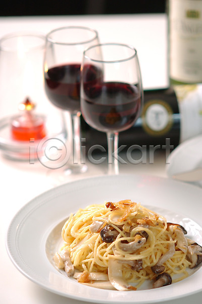 사람없음 JPG 아웃포커스 포토 면 면류 버섯 스파게티 와인 와인병 와인잔 음식 접시 채소 파스타