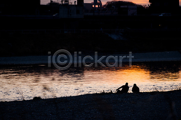 두명 사람 JPG 실루엣 포토 강 강가 노을 야외 일몰 자연 자연현상 주간 풍경(경치)