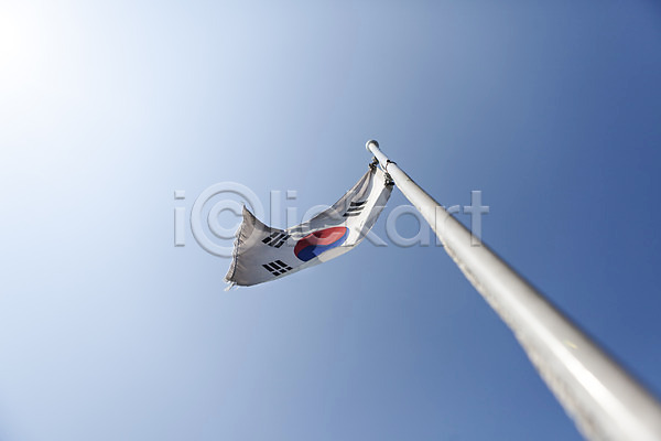 사람없음 JPG 포토 광복절 국기 삼일절 야외 자연 제주도 주간 태극기 풍경(경치) 하늘 한국