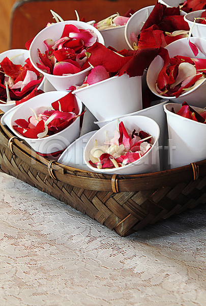 사랑 축하 사람없음 JPG 포토 해외이미지 결혼 꽃 꽃무늬 꽃잎 발렌타인데이 백그라운드 분홍색 빨간색 식물 자연 장미 해외202004
