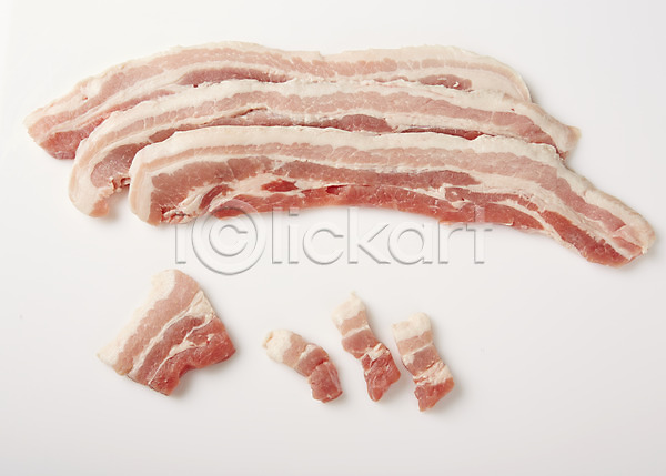 사람없음 JPG 포토 돼지고기 삼겹살 생고기 스튜디오촬영 식재료 실내 육류 조각 흰배경