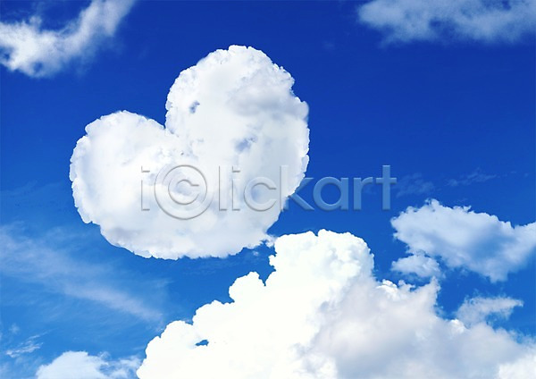 사람없음 PSD 편집이미지 구름(자연) 뭉게구름 백그라운드 자연 편집 하늘 하트