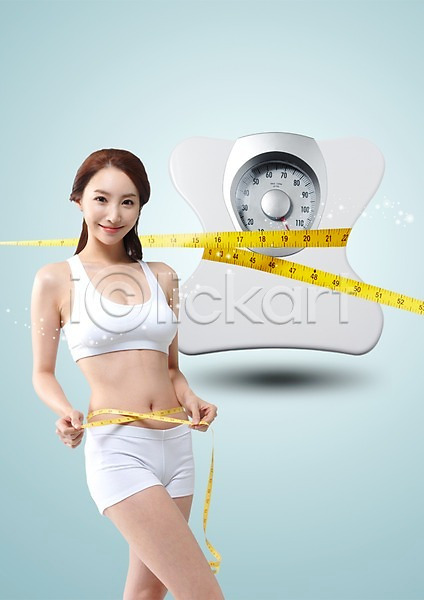 기쁨 성공 자신감 20대 성인여자한명만 여자 청년여자한명만 한국인 한명 PSD 편집이미지 감싸기 건강 날씬함 다이어트 의료성형뷰티 줄자 체중계