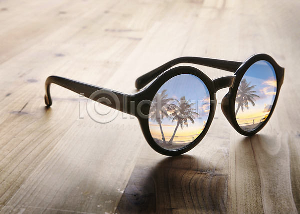 과거 사람없음 3D JPG 디지털합성 편집이미지 꿈 디지털아트 반사 선글라스 식물 안경 야자수 휴가 휴양지