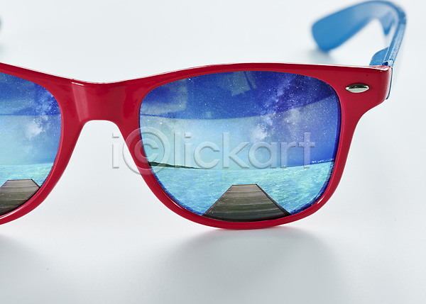 과거 사람없음 3D JPG 디지털합성 편집이미지 꿈 디지털아트 바다 반사 별 선글라스 안경 하늘 항구