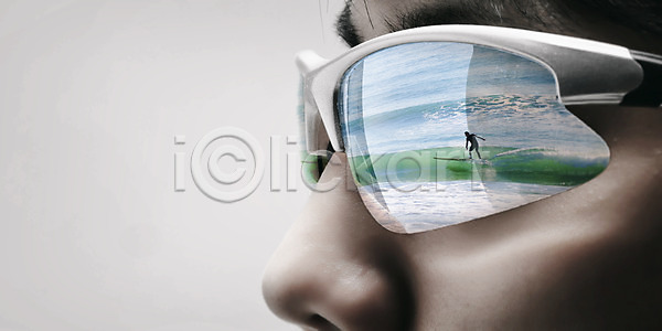 과거 남자 남자만 두명 사람 성인 성인남자만 성인만 신체부위 3D JPG 디지털합성 편집이미지 꿈 디지털아트 바다 반사 서퍼 서핑 선글라스 안경 얼굴 파도