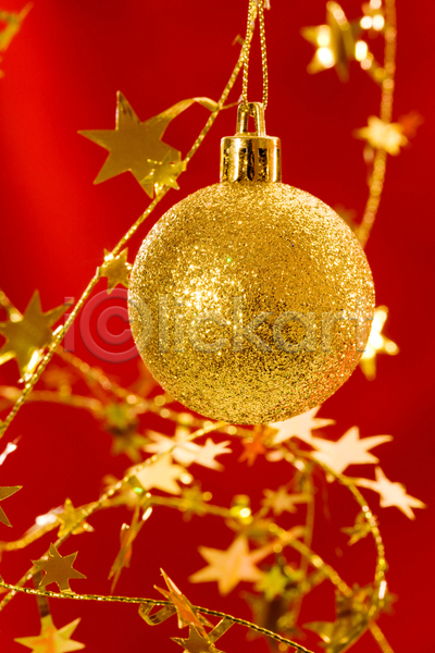 축하 사람없음 JPG 포토 해외이미지 공 백그라운드 별 빨간색 새해 여의주 장식 크리스마스 해외202004 화환 황금 휴가