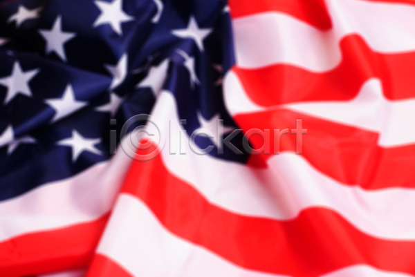 아이디어 애국심 자유 축하 사람없음 JPG 소프트포커스 포토 해외이미지 깃발 독립 미국 민주주의 배너 백그라운드 북쪽 빨간색 사인 성조기 웨이브 전국 줄무늬 직물 추상 컨셉 파란색 해외202004 휴가 흰색