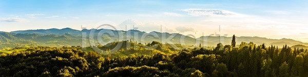 성장 평화 사람없음 JPG 포토 해외이미지 계곡 남쪽 농경지 농업 농장 땅 루트 밭 밭일 수확 슬로베니아 시골 양조장 언덕 여행 오스트리아 유럽 일몰 일출 자연 점 포도밭 풍경 하늘 해외202004 해외포토