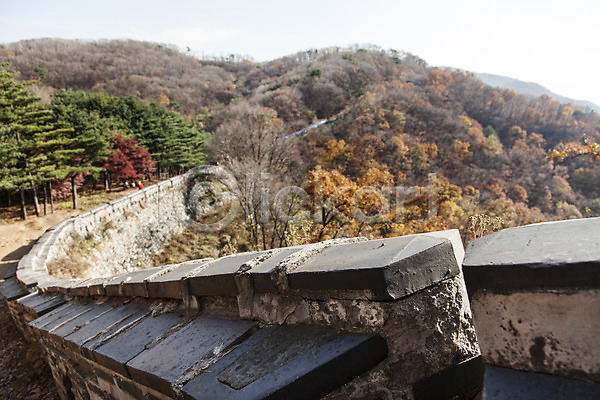 사람없음 JPG 포토 가을(계절) 계절 나무 남한산성 단풍 성곽길 성벽 식물 야외 주간 풍경(경치) 한국