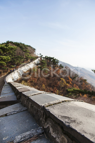 사람없음 JPG 포토 가을(계절) 계절 남한산성 단풍 성곽길 성벽 야외 주간 풍경(경치) 하늘 한국