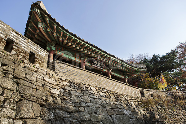 사람없음 JPG 포토 가을(계절) 건축물 계절 남한산성 야외 주간 풍경(경치) 하늘 한국 한국문화