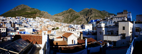 사람없음 JPG 포토 해외이미지 건물 도로 도시 마을 모로코 벽 북쪽 산 성 식물 아프리카 여행객 옛날 주택 지붕 타운 파란색 해외202004 해외포토 흰색