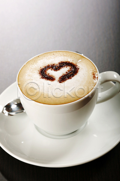 사랑 행복 사람없음 JPG 포토 해외이미지 갈색 거품 그릇 따뜻한음료 식기 우유 음료 초콜릿 카푸치노 커피 커피잔 컵 하트 해외202004 흰색