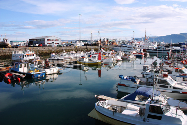 사람없음 JPG 포토 해외이미지 낚시 도시 바다 보트 아이슬란드 아침 여행 타운 파란색 하늘 함선 항구 해안도시 해외202004