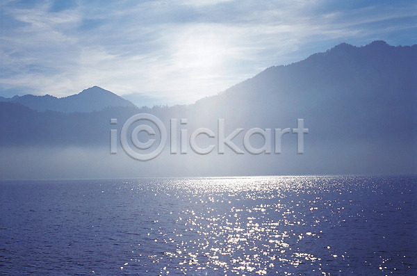 사람없음 JPG 포토 구름(자연) 바다 산 섬 안개 야외 자연 주간 풍경(경치) 하늘 햇빛