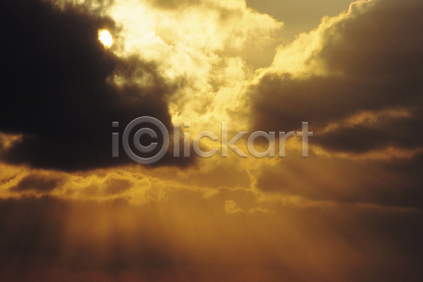 사람없음 JPG 포토 구름(자연) 노을 빛무리 야외 어둠 일몰 자연 자연현상 저녁 풍경(경치) 하늘 햇빛