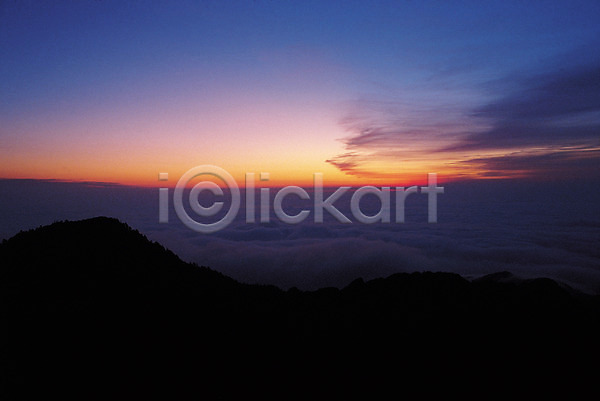 사람없음 JPG 포토 구름(자연) 노을 산 섬 야외 어둠 일몰 자연 자연현상 저녁 풍경(경치) 하늘