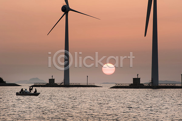 사람없음 JPG 포토 바다 야외 일몰 일출 주간 탄도항 태양 풍경(경치) 풍력기 하늘 한국