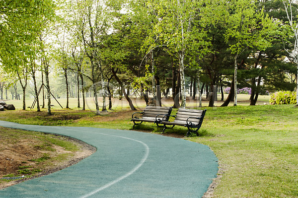 사람없음 JPG 포토 나무 벤치 봄 산책로 야외 자전거도로 잔디 주간 풍경(경치) 한국 호수공원