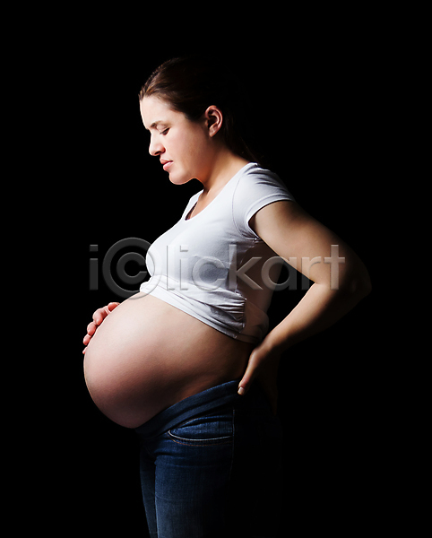 사랑 희망 아기 한명 JPG 포토 해외이미지 가족 검은색 고립 기다림 만지기 백그라운드 엄마 임산부 임신 출산 해외202004 흰색