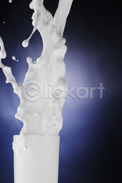 사람없음 JPG 포토 해외이미지 붓기 액체 액체표현 우유 해외202004 흰색