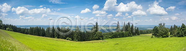사람없음 JPG 포토 해외이미지 구름 농업 독일 문화 바이에른 북쪽 수평선 숲 시골 여름 초록색 파노라마 파란색 풍경 하늘 해외202004 해외포토