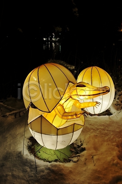 축하 동양인 사람없음 JPG 포토 해외이미지 곤충 기념 네덜란드 노란색 동물 등불 문화 백그라운드 빛망울 빨간색 아시아 어둠 용 이벤트 장식 저녁 전등 전통 중국 축제 해외202004