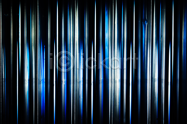 매끈함 미래 시원함 추위 사람없음 JPG 일러스트 포토 해외이미지 강렬 검은색 경사 광 광선 그래픽 디지털 물 미술 백그라운드 벽지 블러 빛 선 속도 심플 어둠 에너지 인터넷 자료 장식 전기 줄무늬 질감 추상 컨셉 컴퓨터 파란색 패턴 해외202004 흰색