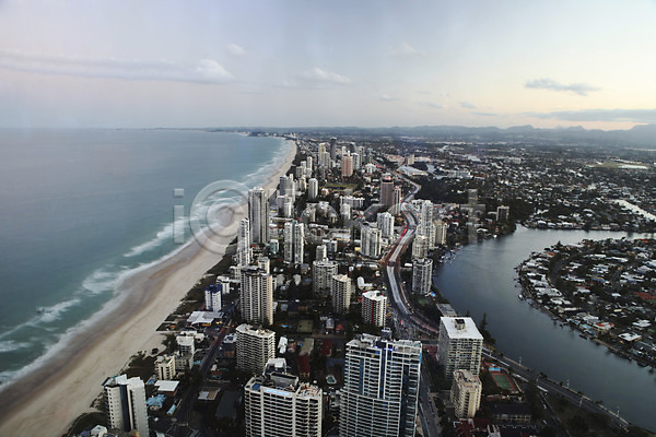 사람없음 JPG 포토 항공촬영 건물 골드코스트 도시 바다 빌딩 야외 오세아니아 주간 풍경(경치) 해변 해외 호주