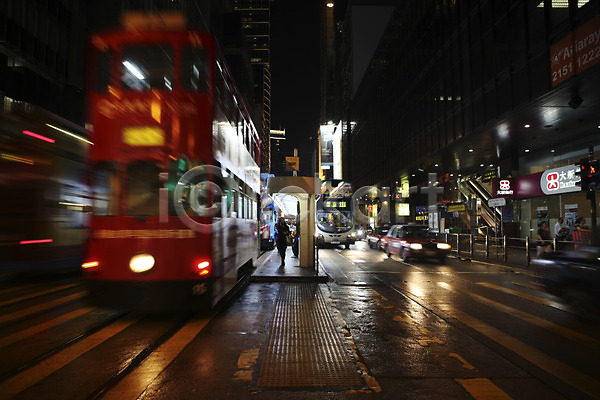 사람 JPG 포토 도로 도시 버스정류장 센트럴 승용차 아시아 야간 야외 이층버스 풍경(경치) 해외 홍콩