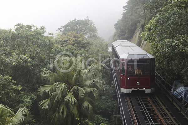사람없음 JPG 포토 기차 기찻길 나무 빅토리아피크 아시아 야외 야자수 주간 철도의날 풍경(경치) 해외 홍콩