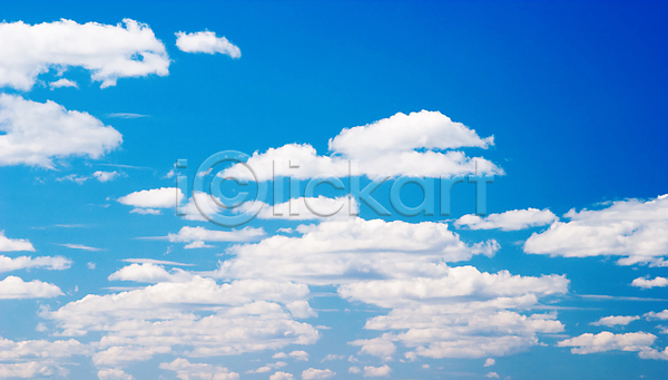 분위기 사람없음 JPG 포토 해외이미지 구름(자연) 날씨 맑음 백그라운드 천국 파란색 하늘 해외202004 햇빛