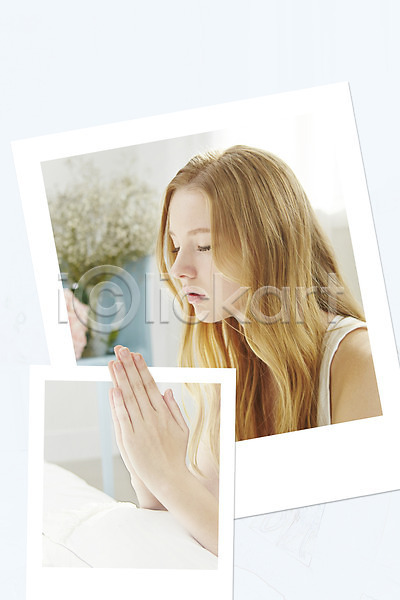 서양인 성인 여자 한명 JPG 편집이미지 기도 눈감음 디지털아트 사진필름 손모으기 콜라주 폴라로이드사진 프레임